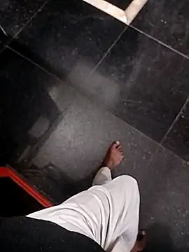 BlackDog  69 online show from 11/03/25, 01:08