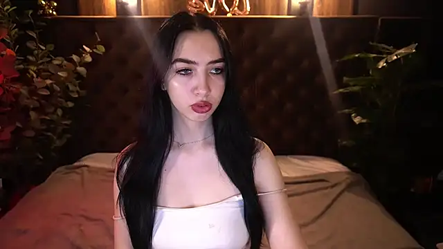 WildKittenX  online show from 02/17/26, 06:43