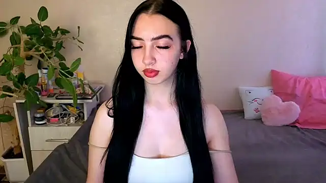 WildKittenX  online show from 06/23/26, 03:59