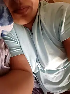 Snapshot of pallu_telgu_kannada chatting on 03/10/25, 10:37 pallu telgu kannada online show from 03/10/25, 10:37