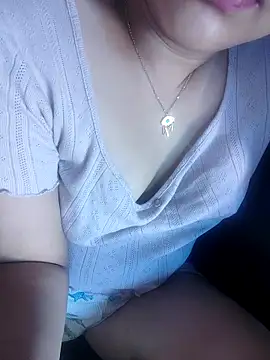 Snapshot of pallu_telgu_kannada chatting on 10/31/25, 08:59 pallu telgu kannada online show from 10/31/25, 08:59