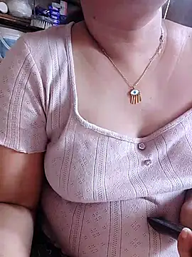 Snapshot of pallu_telgu_kannada chatting on 11/04/25, 06:56 pallu telgu kannada online show from 11/04/25, 06:56