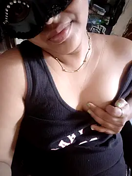 Snapshot of pallu_telgu_kannada chatting on 11/26/25, 08:48 pallu telgu kannada online show from 11/26/25, 08:48