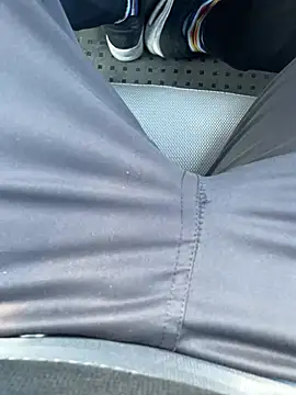 Snapshot of Smallcoco26 chatting on 03/13/25, 02:33 Smallcoco26 online show from 03/13/25, 02:33