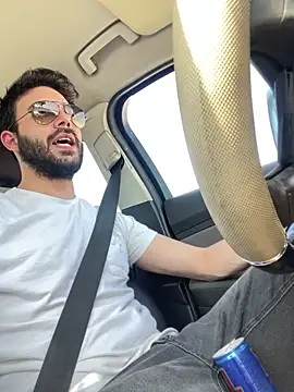 Snapshot of YJeromZCoxk chatting on 03/14/25, 11:34 YJeromZCoxk online show from 03/14/25, 11:34