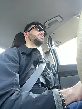 Snapshot of YJeromZCoxk chatting on 03/19/25, 05:08 YJeromZCoxk online show from 03/19/25, 05:08