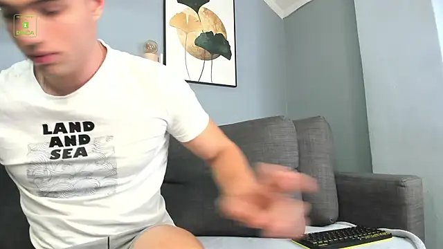 Kyle Baker online show from 09/21/25, 05:20