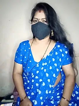 Snapshot of Bagi-Sexy chatting on 09/20/25, 08:54 Bagi-Sexy online show from 09/20/25, 08:54