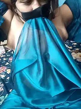 Snapshot of Bagi-Sexy chatting on 03/24/26, 09:20 Bagi-Sexy online show from 03/24/26, 09:20