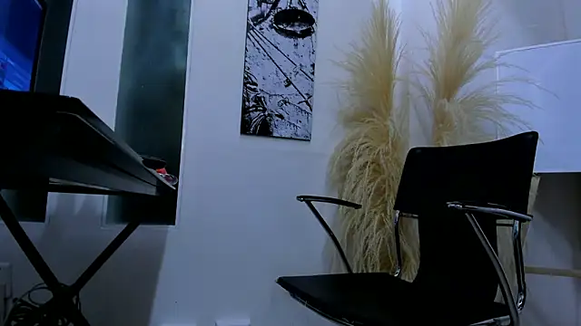 Snapshot of Allison_greey chatting on 12/13/25, 07:53 Allison greey online show from 12/13/25, 07:53