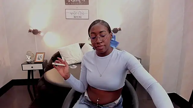 Qeen blackk online show from 11/05/25, 07:58