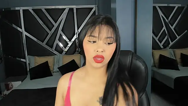 Sienna miller 27 online show from 03/17/25, 11:21