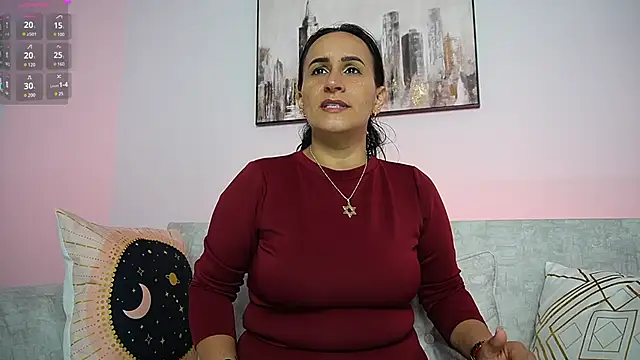 Snapshot of Sara_Charmy chatting on 03/21/25, 01:34 Sara Charmy online show from 03/21/25, 01:34