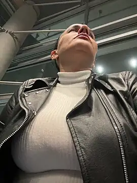 Sara Charmy online show from 03/19/26, 09:13