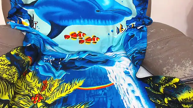 Snapshot of ChocolateClit chatting on 11/25/25, 10:10 ChocolateClit online show from 11/25/25, 10:10