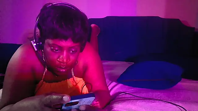 lovelyenigma365 online show from 03/07/25, 08:23