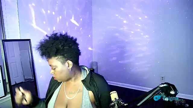 lovelyenigma365 online show from 02/18/26, 12:17