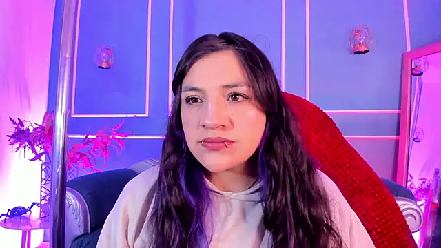 TaraTaylorr online show from 02/09/26, 03:21