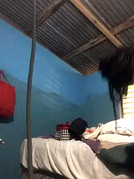 Ladyzee25 online show from 10/05/25, 01:09