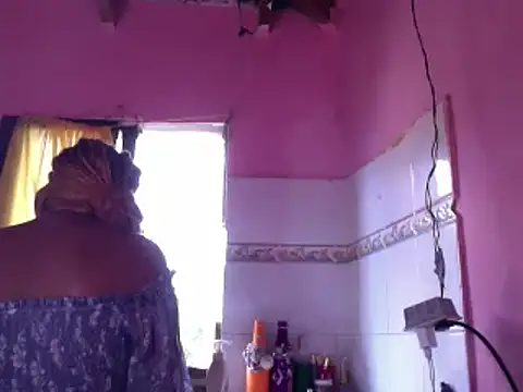 Snapshot of Ladyzee25 chatting on 12/03/25, 01:31 Ladyzee25 online show from 12/03/25, 01:31