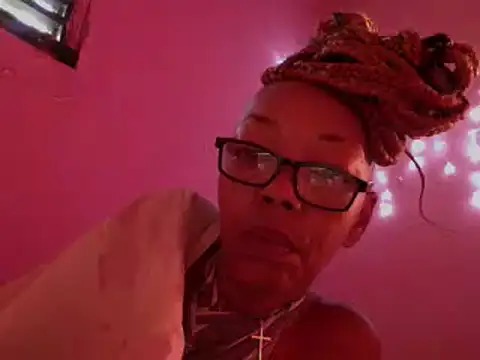 Ladyzee25 online show from 03/10/26, 11:15