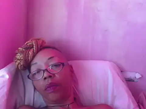 Ladyzee25 online show from 06/02/26, 11:45