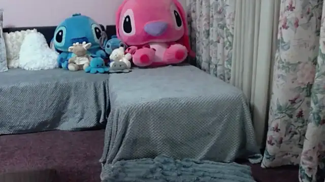 Snapshot of Maddison_Summer chatting on 04/07/26, 09:59 Maddison Summer online show from 04/07/26, 09:59