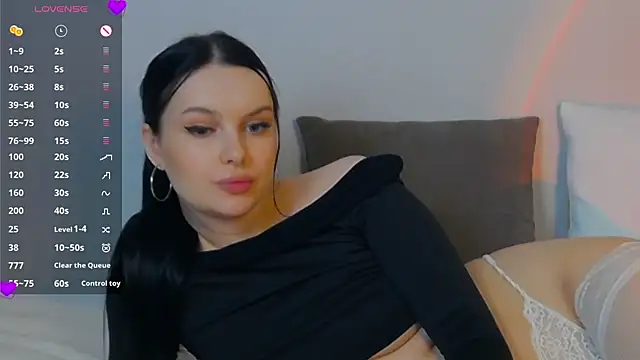 Snapshot of Miss_Vic chatting on 03/07/25, 07:38 Miss Vic online show from 03/07/25, 07:38