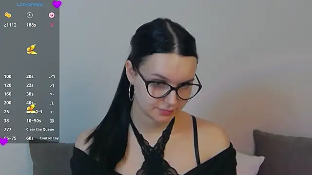 Snapshot of Miss_Vic chatting on 03/17/25, 07:48 Miss Vic online show from 03/17/25, 07:48