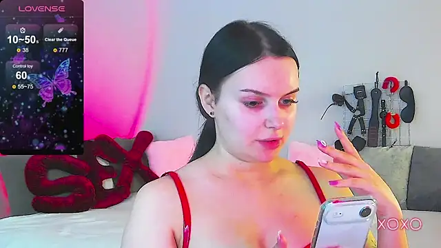 Snapshot of Miss_Vic chatting on 04/18/26, 05:39 Miss Vic online show from 04/18/26, 05:39