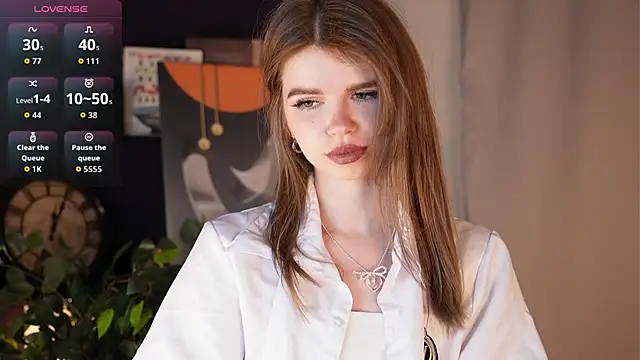 Snapshot of AmityDilley chatting on 10/06/25, 04:10 AmityDilley online show from 10/06/25, 04:10