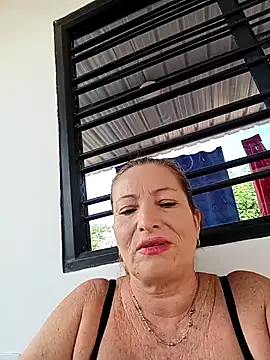 Sexy-Woman-Mature online show from 04/24/26, 01:46