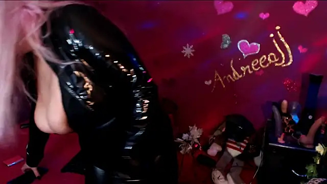 Snapshot of AndreeaJJ chatting on 09/13/25, 04:51 AndreeaJJ online show from 09/13/25, 04:51