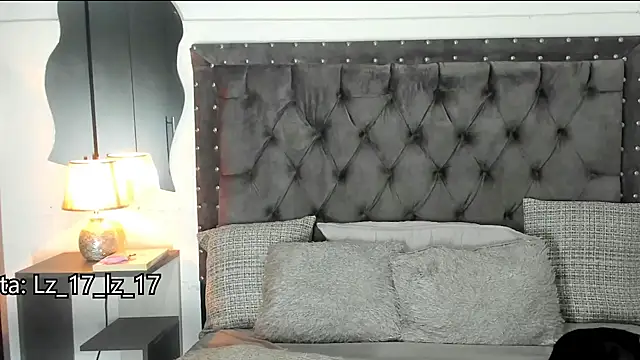 Snapshot of lizzthom chatting on 02/23/26, 07:11 lizzthom online show from 02/23/26, 07:11