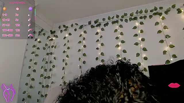 Snapshot of victtoria_cane63 chatting on 03/19/26, 03:43 victtoria cane63 online show from 03/19/26, 03:43