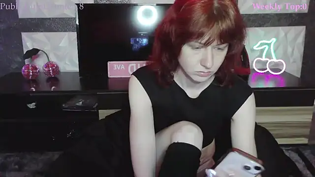 Snapshot of SweetSeraphine chatting on 03/17/26, 07:01 SweetSeraphine online show from 03/17/26, 07:01