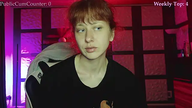 Snapshot of SweetSeraphine chatting on 03/25/26, 06:58 SweetSeraphine online show from 03/25/26, 06:58