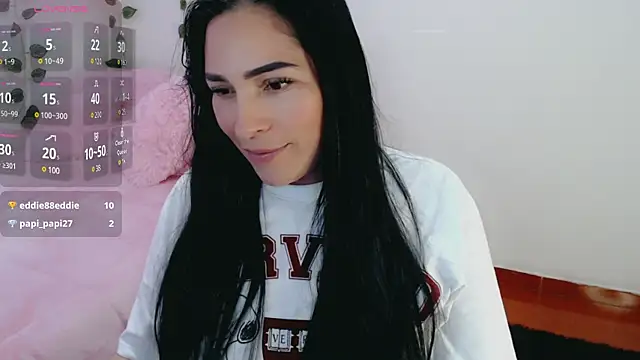 luna lgomez  online show from 03/11/25, 02:29