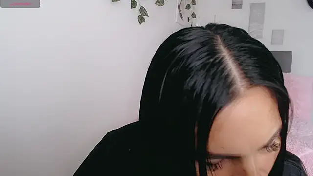 luna lgomez  online show from 02/22/26, 01:09