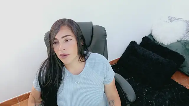 Snapshot of luna_lgomez_ chatting on 05/04/26, 11:50 luna lgomez online show from 05/04/26, 11:50