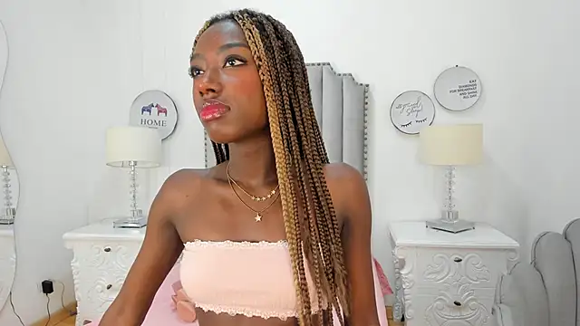 Snapshot of SamantaMarquez chatting on 09/29/25, 07:51 SamantaMarquez online show from 09/29/25, 07:51