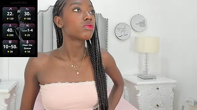 Snapshot of SamantaMarquez chatting on 11/17/25, 07:52 SamantaMarquez online show from 11/17/25, 07:52