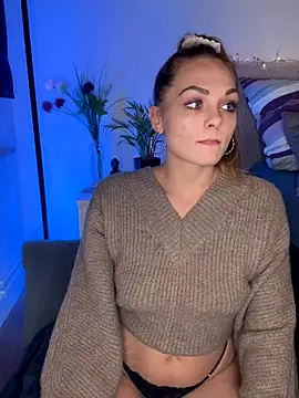 Snapshot of OCTAPUSSY2000 chatting on 11/28/25, 08:44 OCTAPUSSY2000 online show from 11/28/25, 08:44