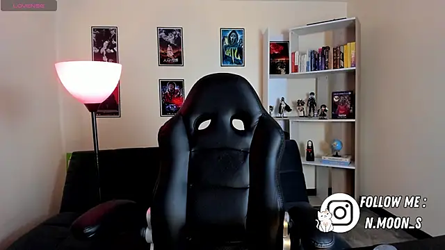 Snapshot of Nezuuuuu_ chatting on 09/09/25, 11:15 Nezuuuuu online show from 09/09/25, 11:15