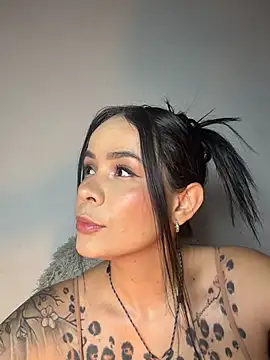 Snapshot of HotAlana_ chatting on 03/10/26, 04:34 HotAlana online show from 03/10/26, 04:34