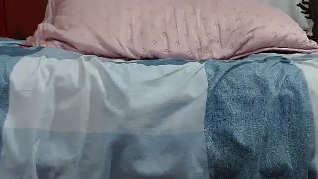 Snapshot of FresitaSquirt24 chatting on 04/16/26, 04:13 FresitaSquirt24 online show from 04/16/26, 04:13