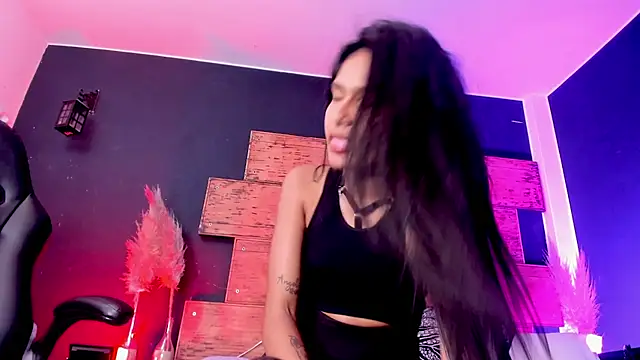 Fernanda liie  online show from 03/18/25, 06:59