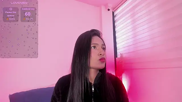 Snapshot of Fernanda_liie_ chatting on 06/11/26, 12:36 Fernanda liie online show from 06/11/26, 12:36