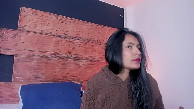 Snapshot of Fernanda_liie_ chatting on 07/17/26, 12:23 Fernanda liie online show from 07/17/26, 12:23