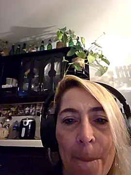 Sara Valkyri online show from 09/13/25, 11:37